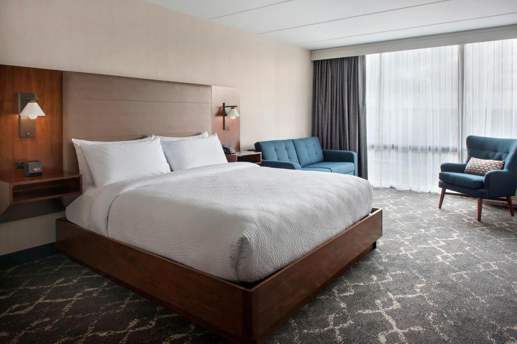 Four Points Philadelphia Northeast Hotel Buitenkant foto