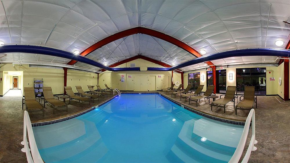 Four Points Philadelphia Northeast Hotel Buitenkant foto