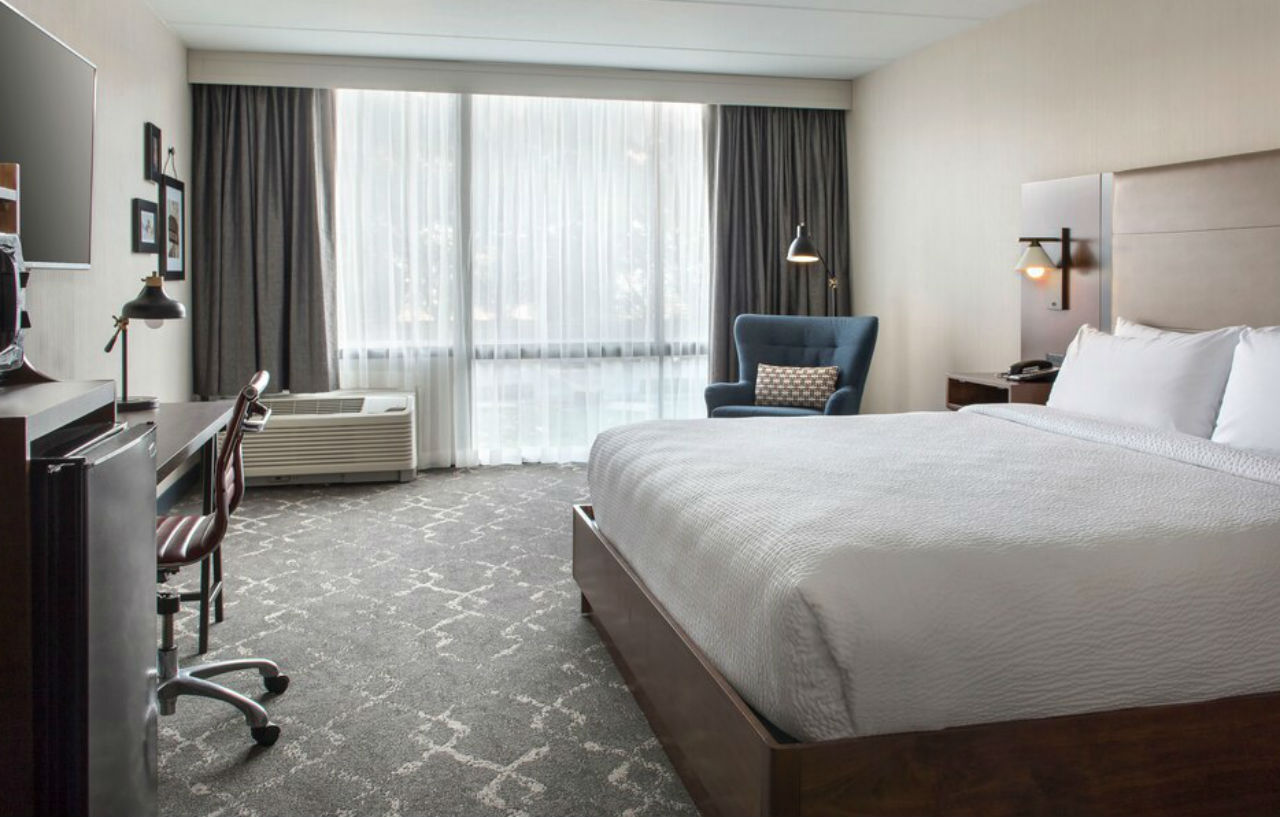 Four Points Philadelphia Northeast Hotel Buitenkant foto